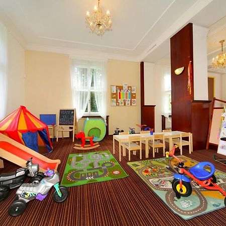 Špindlerŭv Mlýn Palace Club מראה חיצוני תמונה