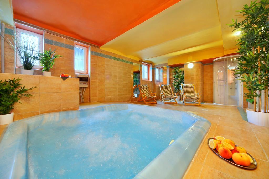 Špindlerŭv Mlýn Palace Club מראה חיצוני תמונה